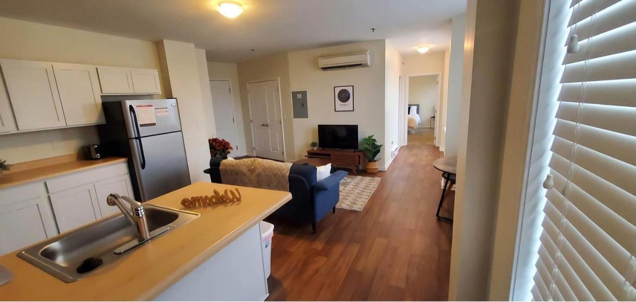 Perfect 1Br In Prime Location & View Of Stadiums Детройт Екстериор снимка