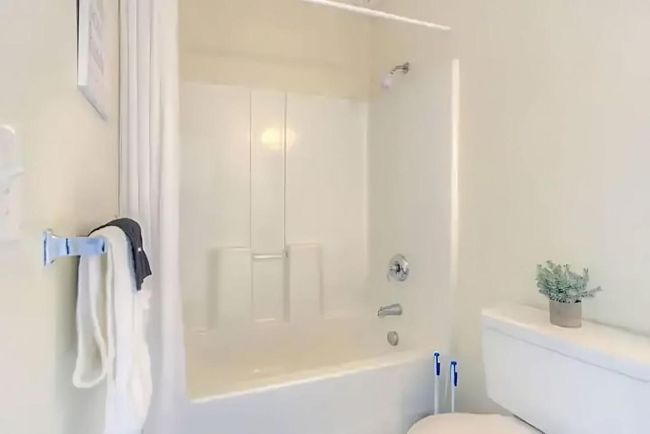 Perfect 1Br In Prime Location & View Of Stadiums Детройт Екстериор снимка