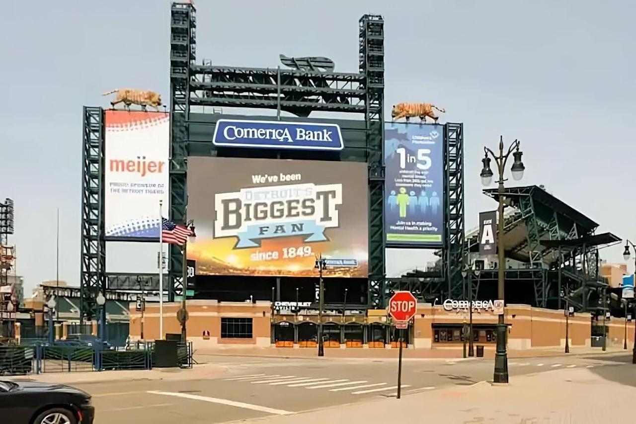 Perfect 1Br In Prime Location & View Of Stadiums Детройт Екстериор снимка